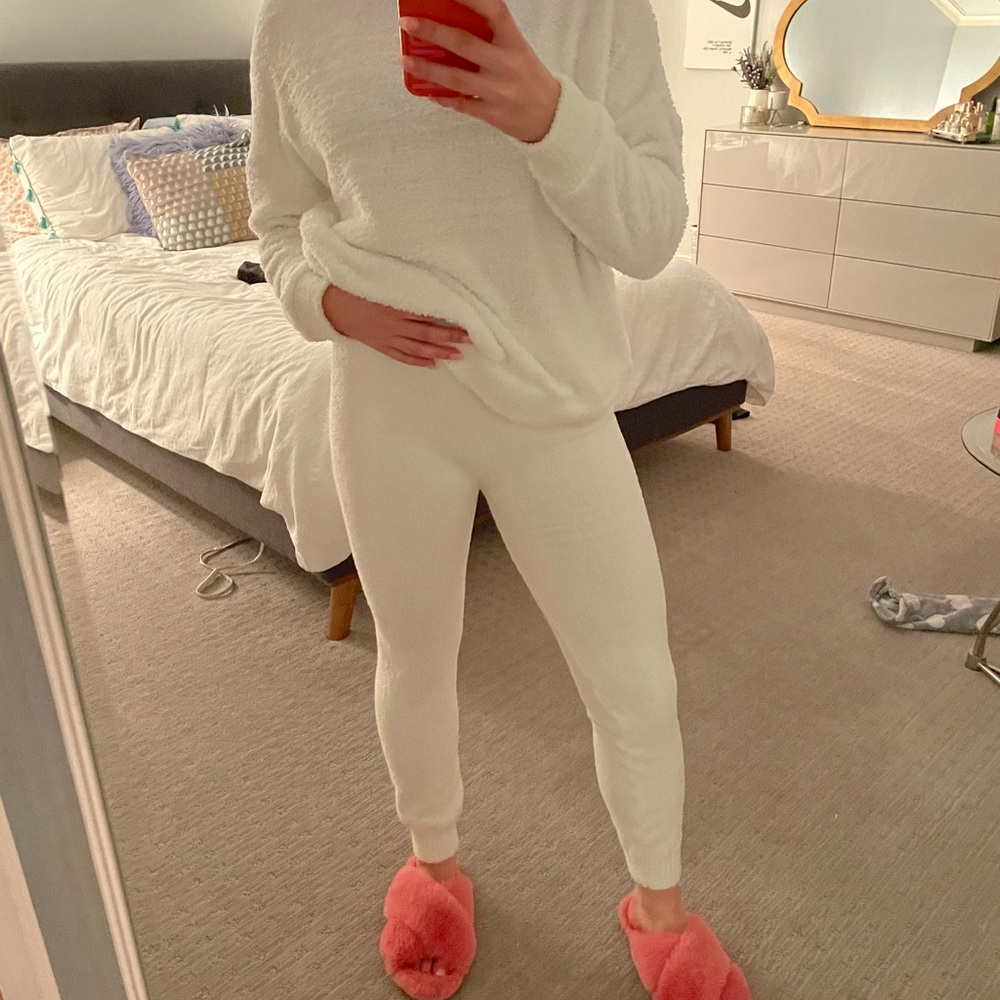 stats above cozy set